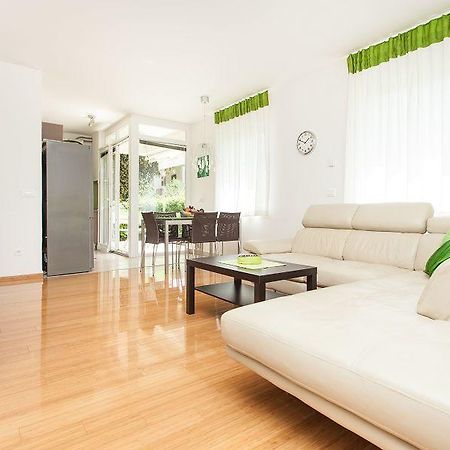 Kuvi Apartments Rovinj Exterior photo